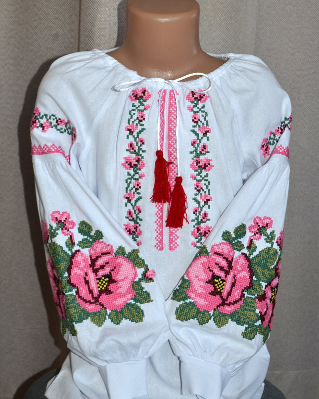 "Khmelnychanka" white blouse with pink flowers