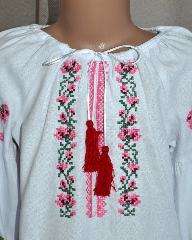 "Khmelnychanka" white blouse with pink flowers