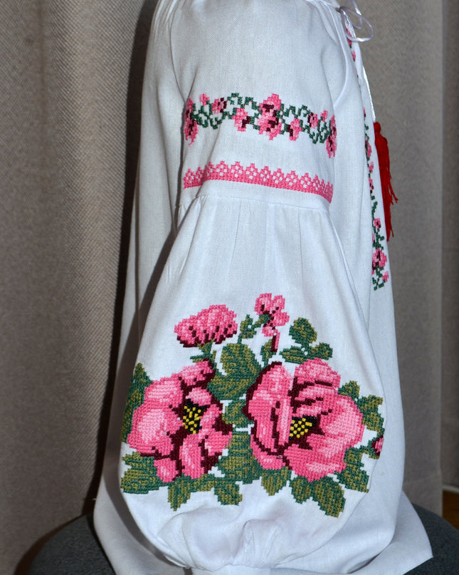 "Khmelnychanka" white blouse with pink flowers