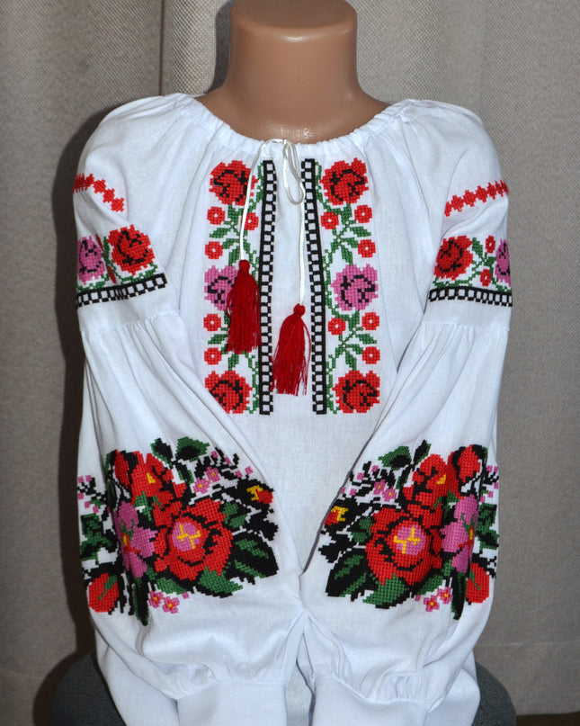 "Khmelnychanka" white blouse with red flowers